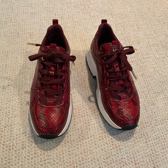 Micheal Kors shoes - Picture 6 of 10